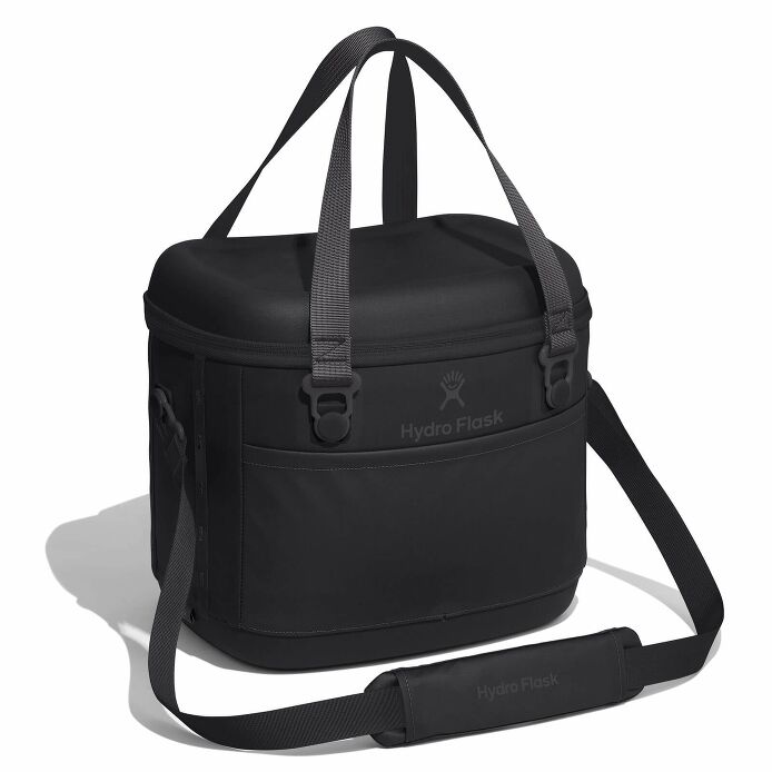 game-day-bundle-w5 12pco001-carryout-cooler-15l-black-angled_1_1.jpg