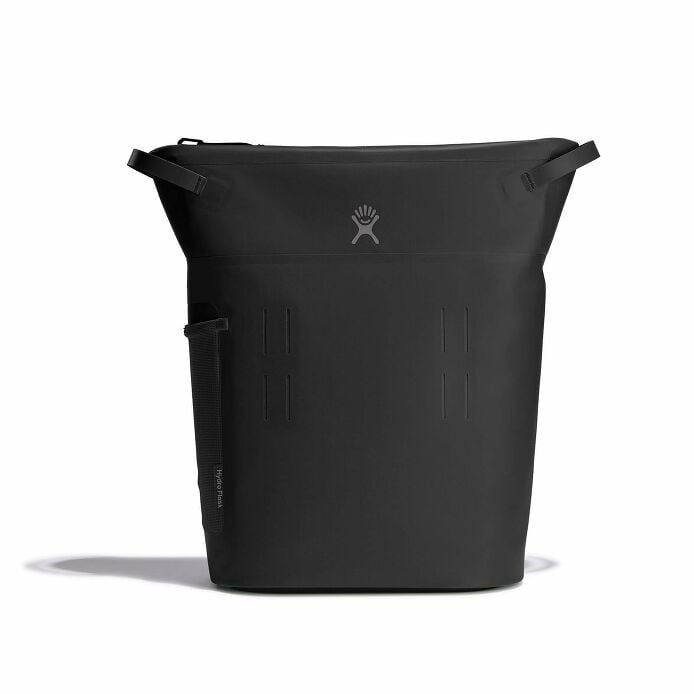 20-l-day-escapetm-pack-o3 20-l-day-escape-soft-cooler-pack-black-straight-on.jpg