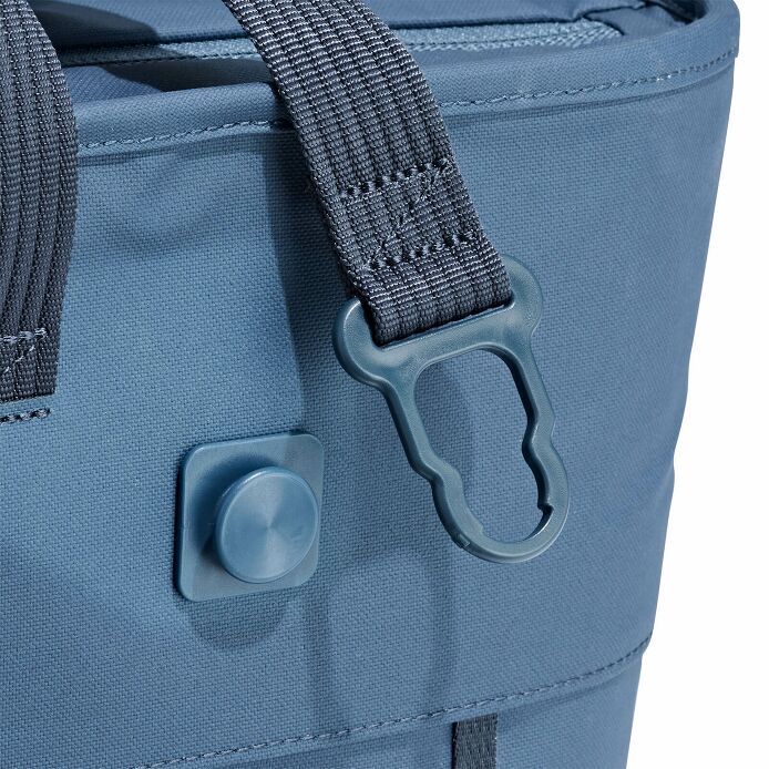 carryouttm-soft-cooler-tote-30-l-y7 250815_hydro_cooler_details_14841_6.jpg