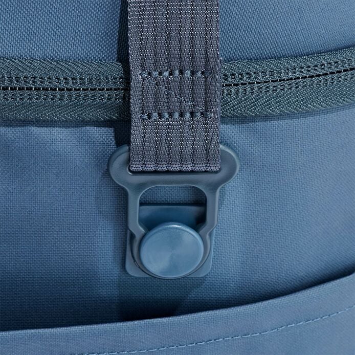carryouttm-soft-cooler-30-l-v4 250815_hydro_cooler_details_14854_2_5.jpg