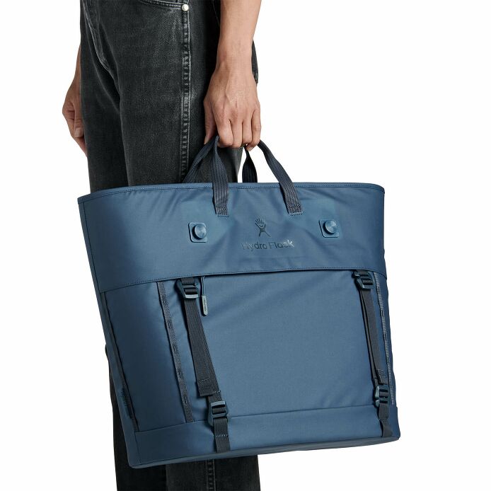 carryouttm-soft-cooler-tote-30-l-y7 250815_hydro_s26_hb_14619_2.jpg