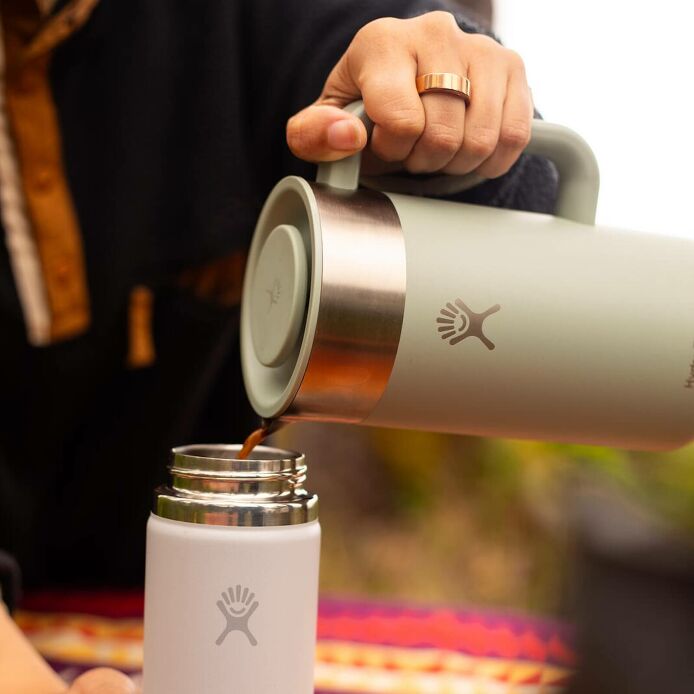 good-morning-bundle-u0 2706_johnson_s25summertravel_camping_pouring_303a0287_1__1_1.jpg