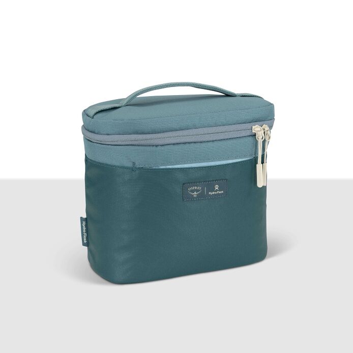 osprey-axis-x-hydro-flask-campus-essentials-bundle-n1 axisxhydroflask_s26_detail1_cascadeblue_10007249_1.jpg