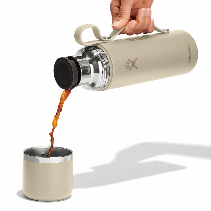 28-oz-hot-flask-and-cup-w7 hot-flask-_-cup-oat-pour.jpg