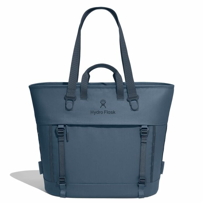 carryouttm-soft-cooler-tote-30-l-y7 maxiit384-carryout-tote-30l-harbor-blue-straight.jpg