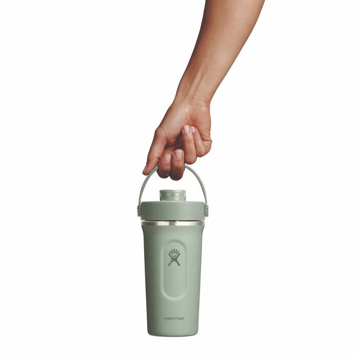 gym-bundle-u4 mxcc24374_24ozinsulatedshakerbottle_agave_hb_1.jpg